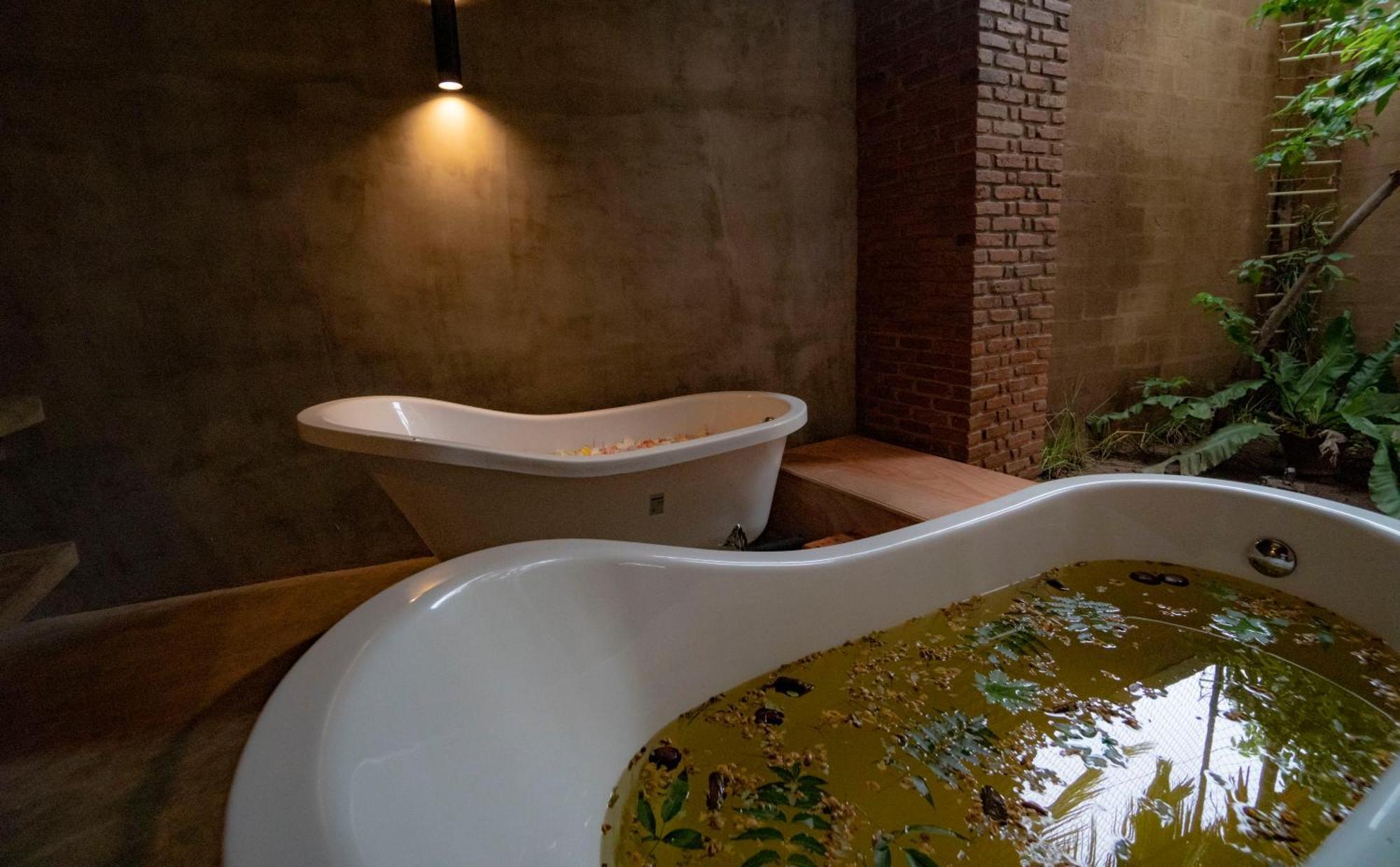Ayur Ayur Resort & Ayurveda Retreat Negombo Bagian luar foto
