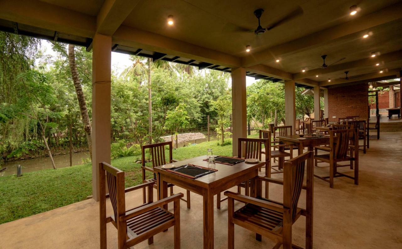 Ayur Ayur Resort & Ayurveda Retreat Negombo Bagian luar foto